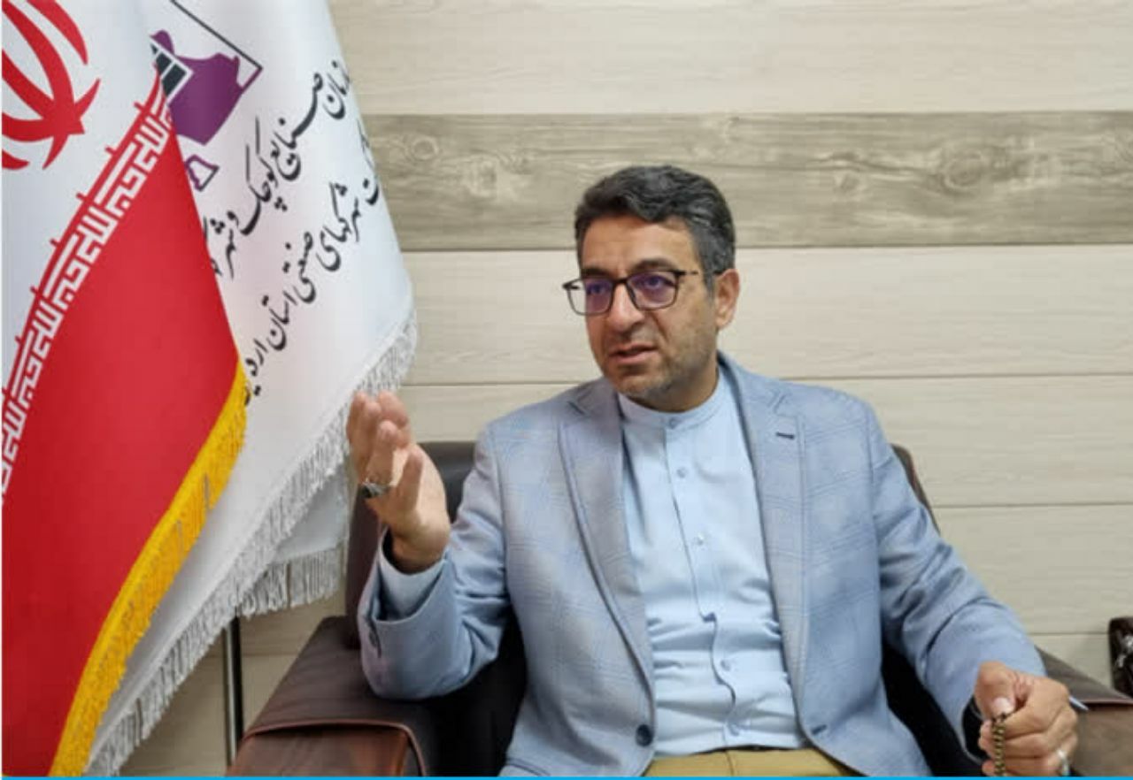  فسخ 35 قرارداد راكد و آزاد سازي 10 هكتار زمين صنعتي در سال 1401 