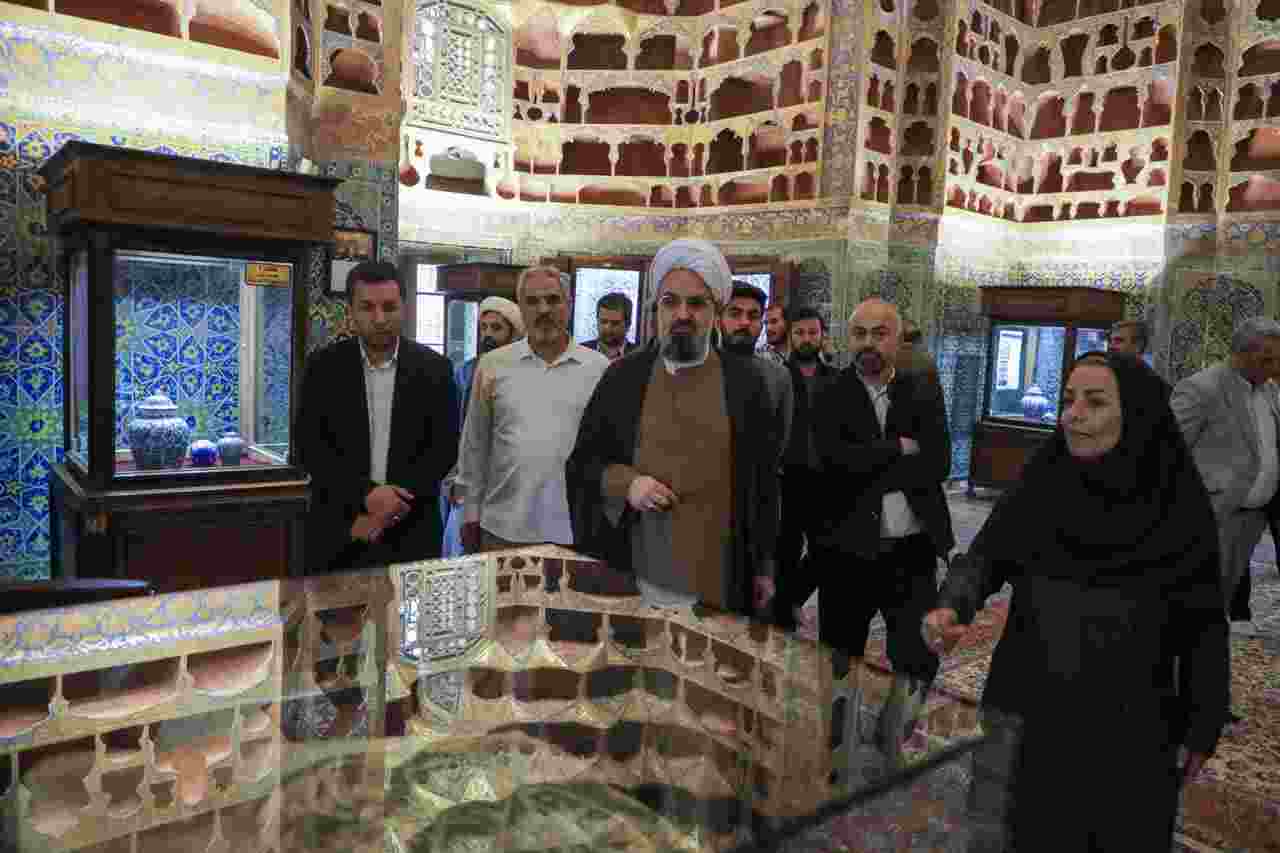  حفاظت و معرفی هویت ملی و مذهبی بزرگترین معروف است