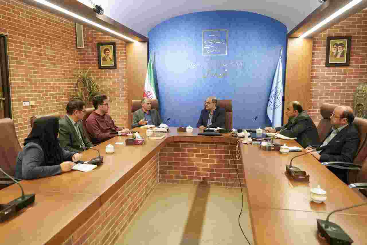 استفاده از ظرفیت فرودگاه‌های استان‌های همجوار و تعریف بسته‌های مشترک سفر در دستور کار