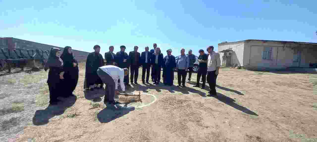 کلنگ خانه امید در روستای بابک بر زمین زده شد