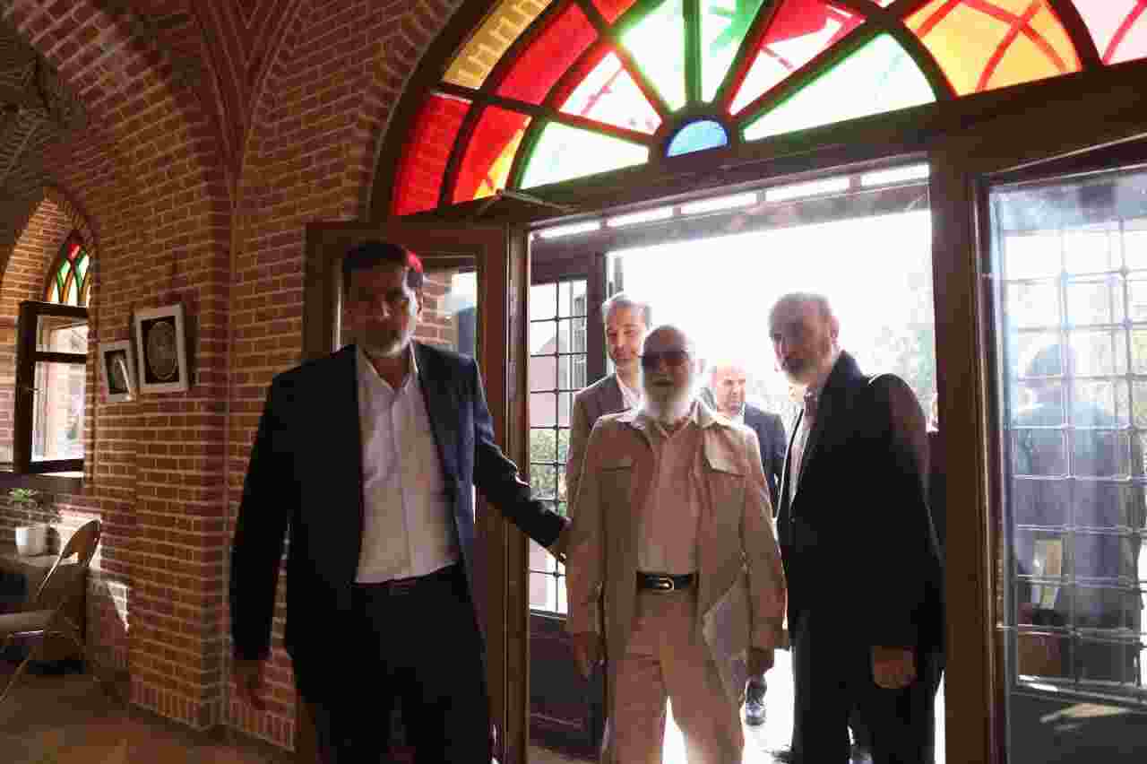تجربیات شهرهای مختلف را تبادل می‌کنیم
