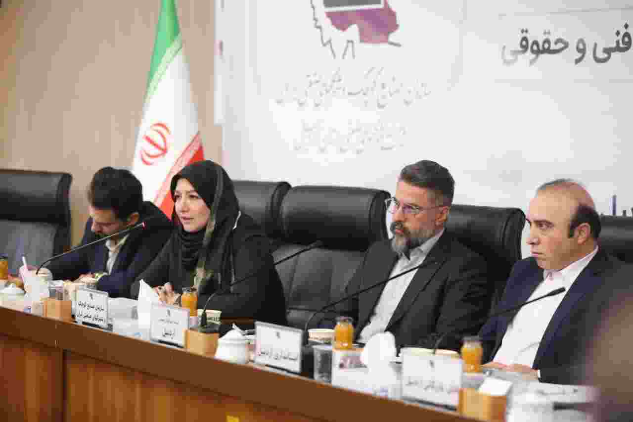  تکمیل زنجیره‌های ارزش در اردبیل یاریگر اقتصاد ملی است